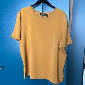 Theory Crepe Mustard Short Sleeve Tee